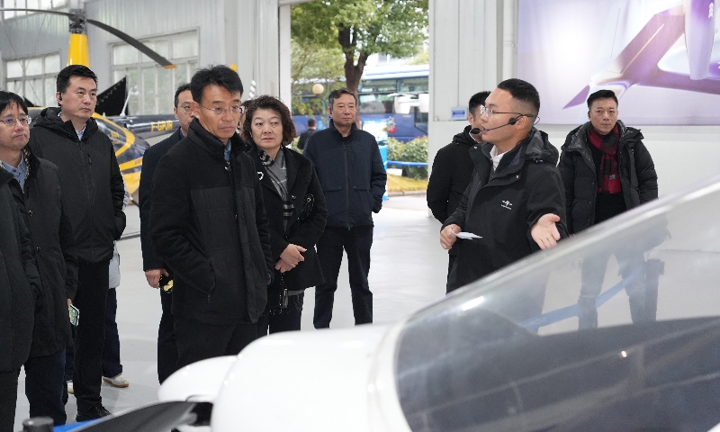 全国文化和游览项目建设工作会议参会代表赴j9国际集团飞机工业调查调研